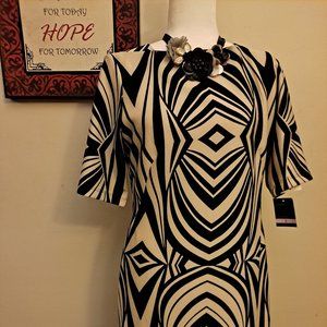 Ladies Dress, Size 6, Black and Beige